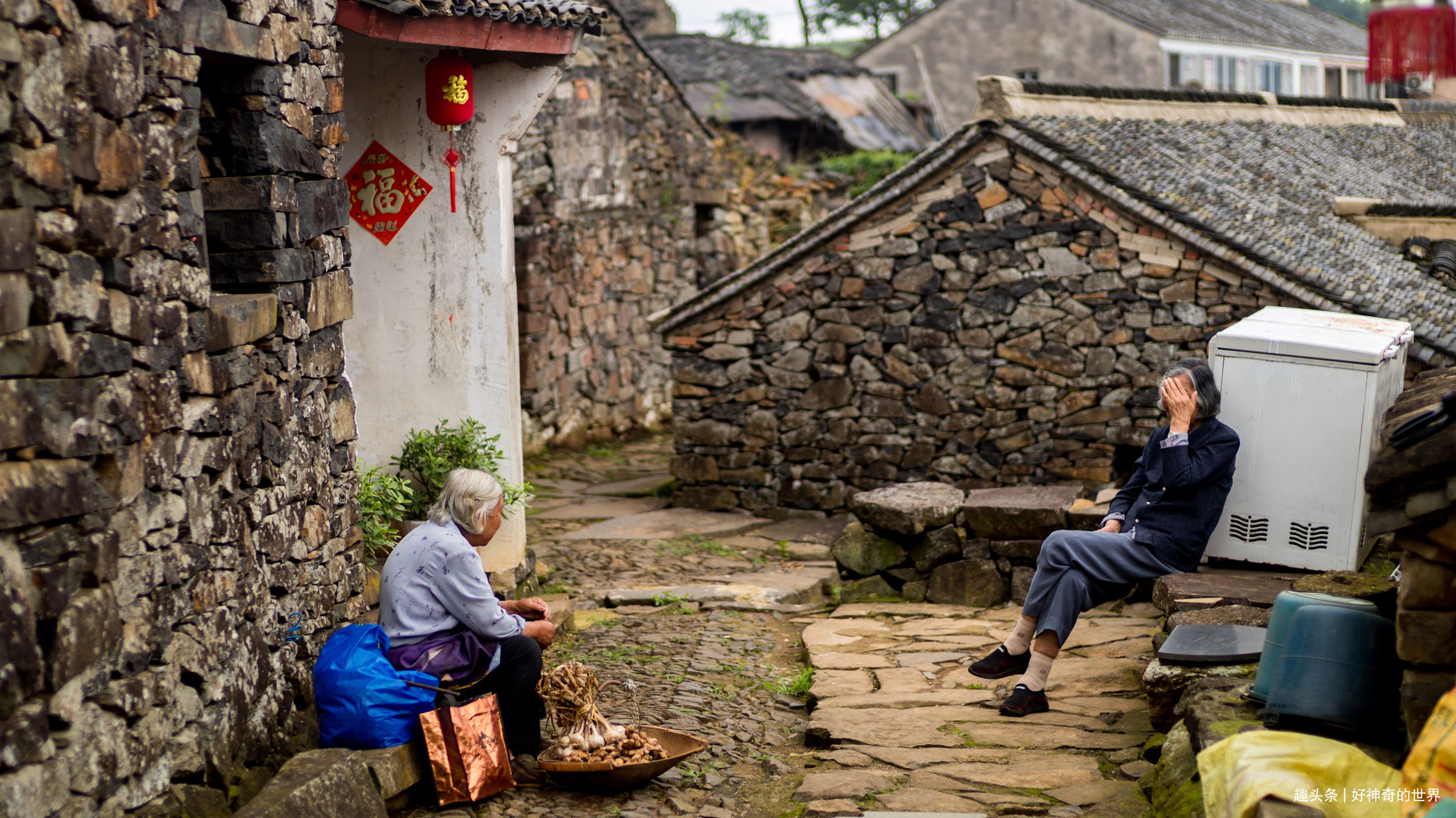 浙江有个石头造的小山村，取名“许家”祖先却姓叶，原因至今未解