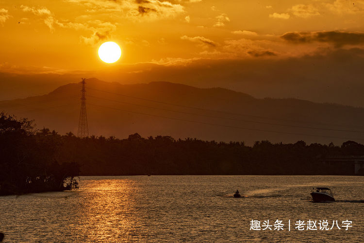 老赵说八字：生辰八字测婚姻：财生官星，为何婚姻一直难成？